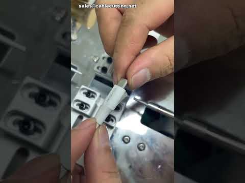 Máquina dispensadora de pegamento USB y empujadora de carcasas #fábrica #máquina #bricolaje