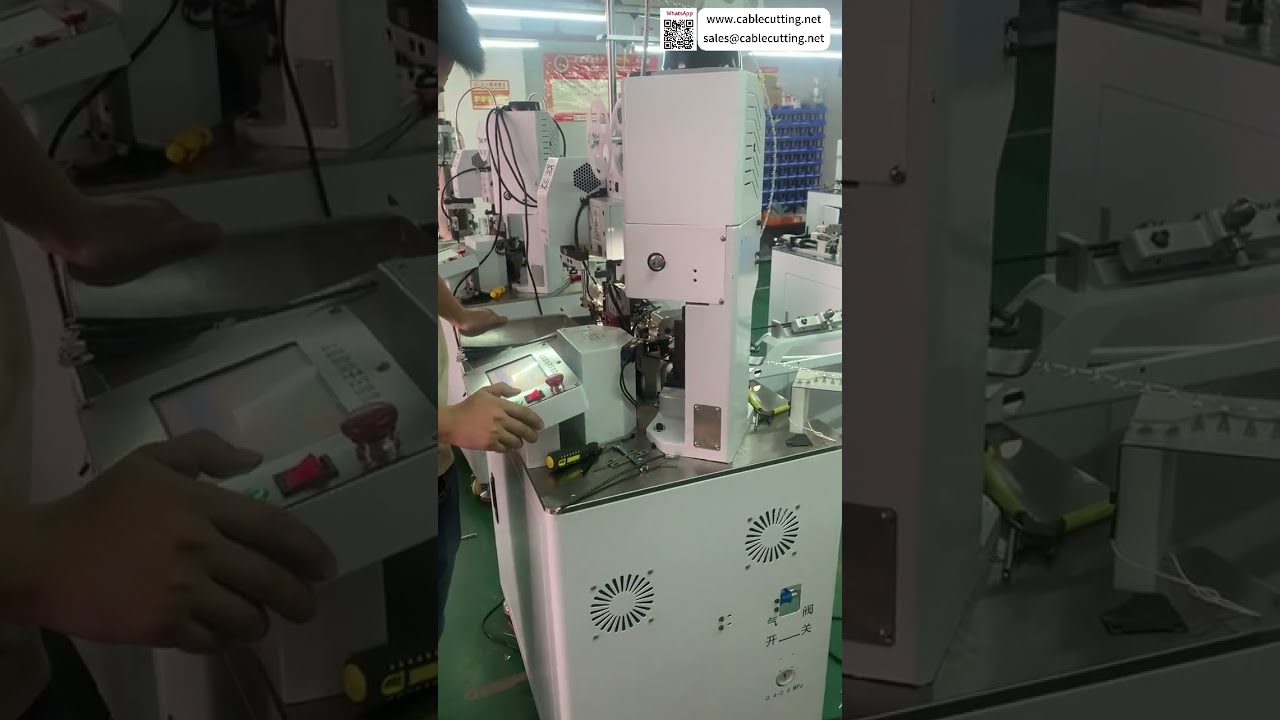 Proceso de fabricación: Máquina automática de doble cabezal para terminales personalizados | Configuración y operación