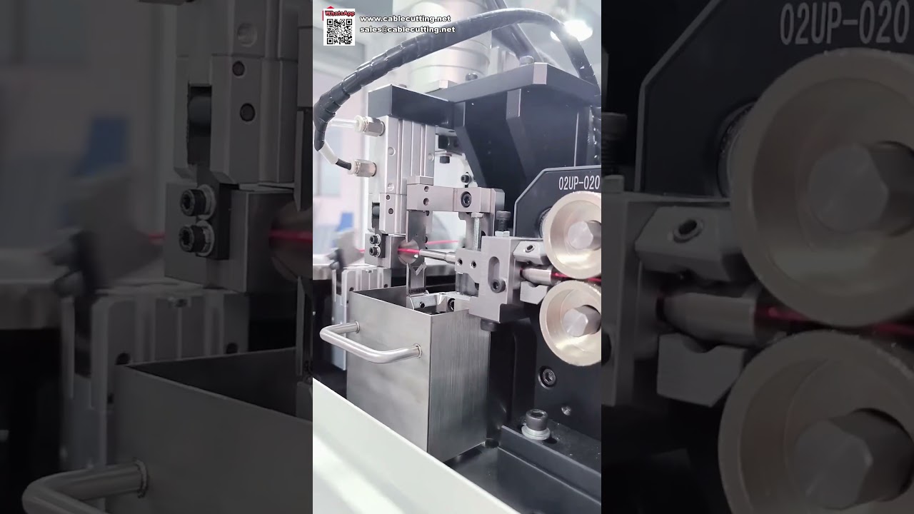 Máquina Automática de Crimpado de Terminales e Inserción de Carcasas Plásticas