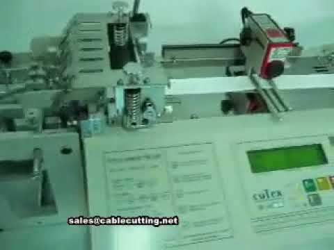 Máquina cortadora de etiquetas computarizada con función de apilado automático