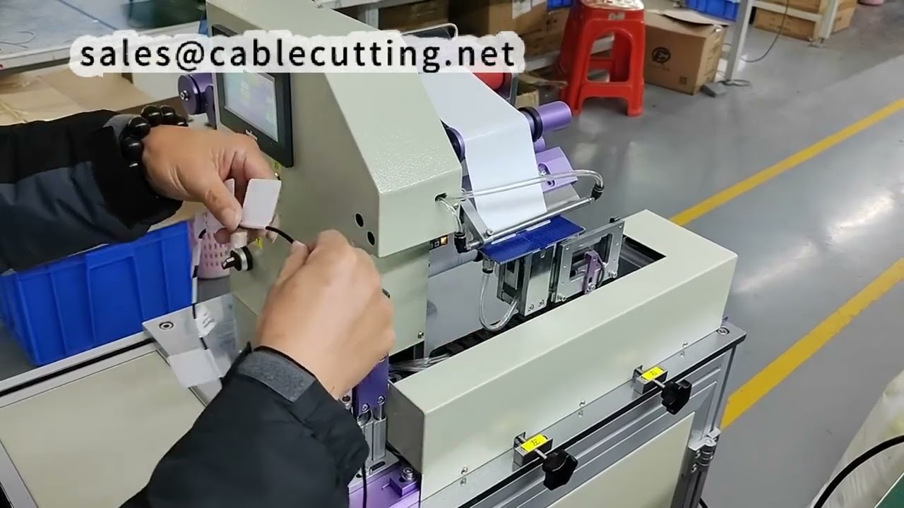 Máquina Etiquetadora Plegable para Cables – Etiquetas de 40 a 80 mm