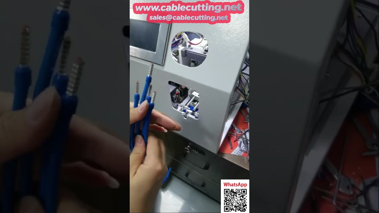 Máquina automática para terminales tubulares preaislados (0.5-4 mm²)