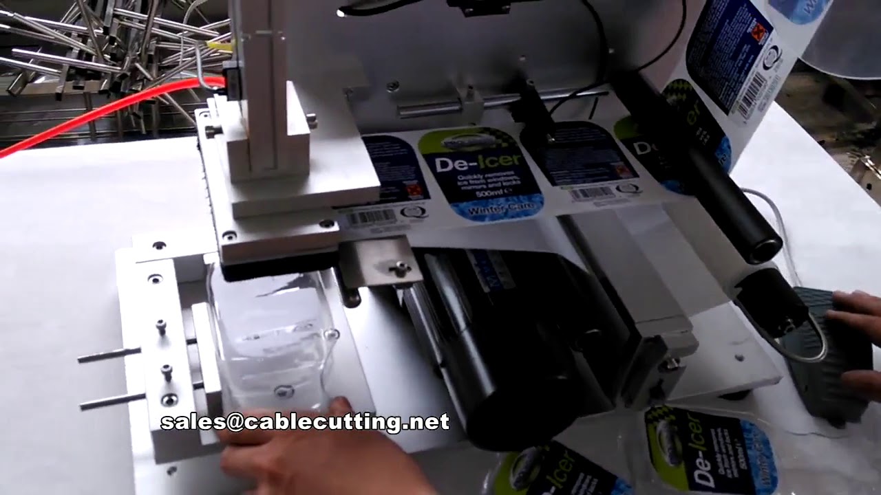 Máquina Etiquetadora Semiautomática para Superficies Planas: Precisión y Eficiencia Industrial