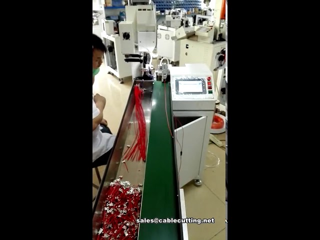 Máquina automática de crimpado de terminales en forma de bandera con cinta transportadora